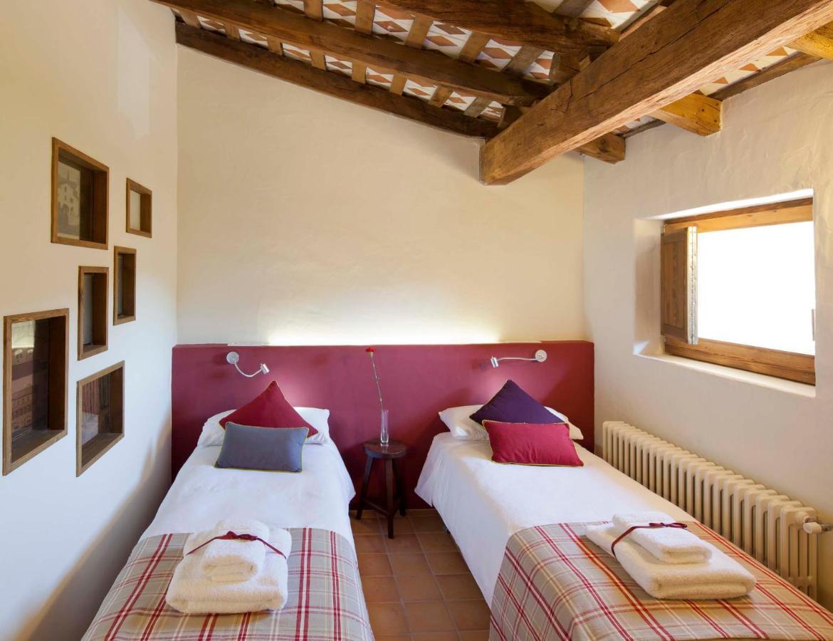 Sant Felíu de Pallarols B&B La Rectoria De Sant Miquel De Pineda المظهر الخارجي الصورة