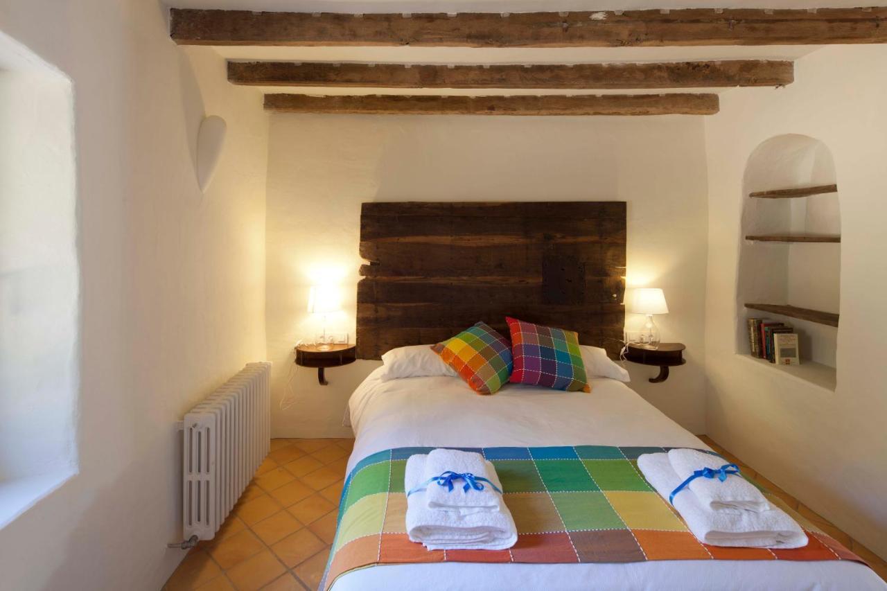 Sant Felíu de Pallarols B&B La Rectoria De Sant Miquel De Pineda المظهر الخارجي الصورة