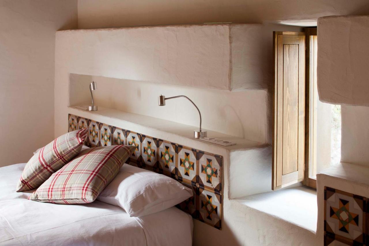 Sant Felíu de Pallarols B&B La Rectoria De Sant Miquel De Pineda المظهر الخارجي الصورة